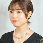 肌なじみの良いナチュラルカラーが美しいコーラルフォッシルのネックレス