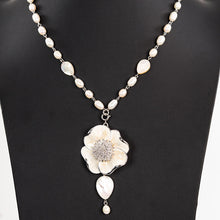 Load image into Gallery viewer, ネックレス 白蝶貝 淡水パール 七宝 ホワイト フラワー 2WAY 50cm 153038
