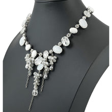 Load image into Gallery viewer, ネックレス ボヘミアングラス ラインストーン ホワイト クリアカラー ハンギング 40cm nl130061
