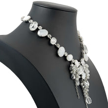 Load image into Gallery viewer, ネックレス ボヘミアングラス ラインストーン ホワイト クリアカラー ハンギング 40cm nl130061
