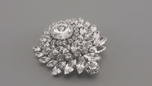 Load and play video in Gallery viewer, ブローチ ラインストーン クリアカラー br088345
