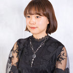 上品なクリアカラーが美しいクォーツのネックレス