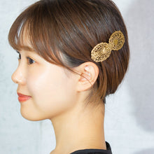 画像をギャラリービューアに読み込む, バレッタ レースメタル ゴールド フラワー 留金7cm 148096
