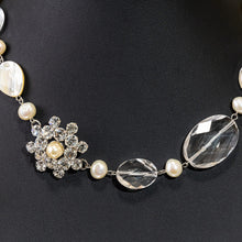 画像をギャラリービューアに読み込む, ネックレス 天然石 クォーツ 白蝶貝 淡水パール ラインストーン ホワイト クリアカラー 44cm nl148411
