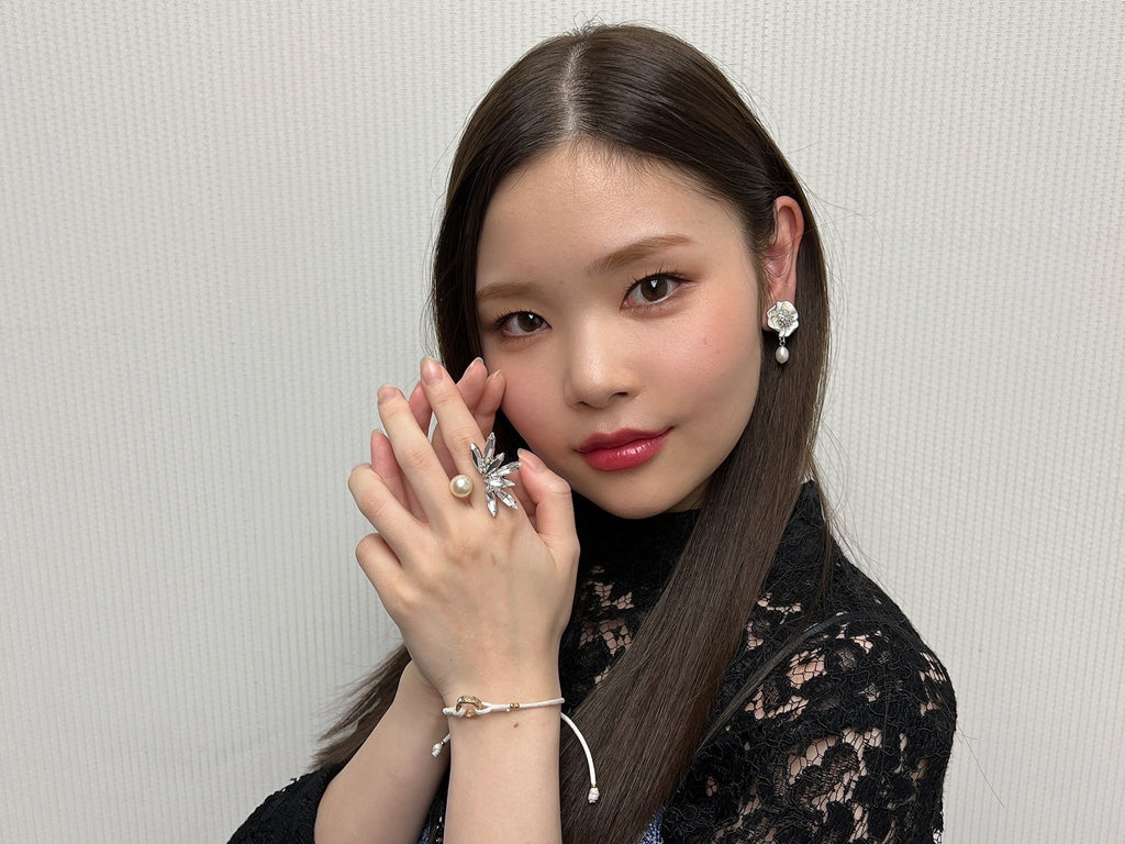 【陶山恵実里さん着用】イヤリング 七宝 淡水パール ホワイト フラワー 148248