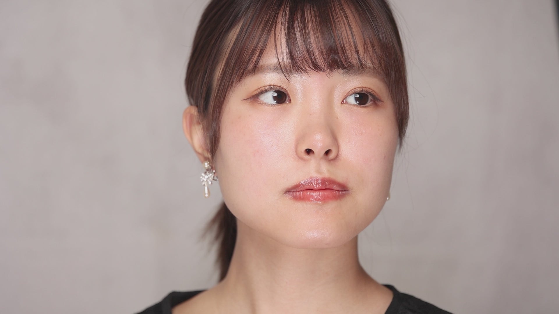 イヤリング ラインストーン パール クリアカラー ホワイト リボン 136164